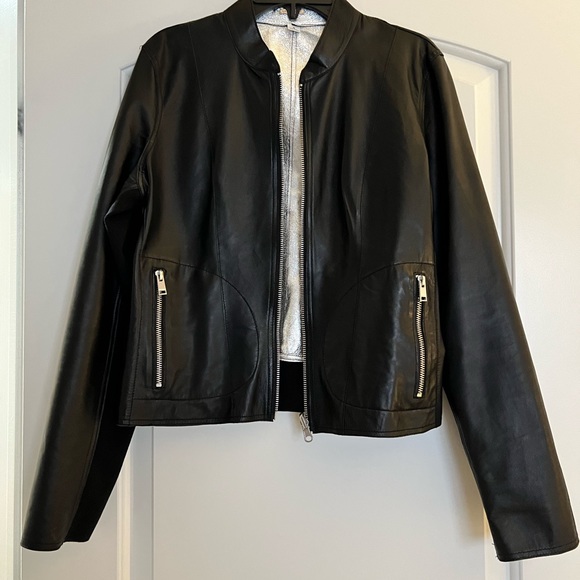 LaMarque
Chapin Reversible Leather Bomber Jacket - Picture 2 of 6
